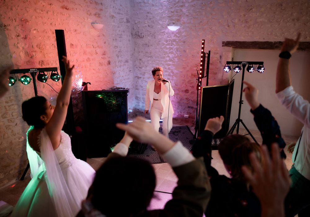 Salle de soirée, réception pour DJ pour un mariage au domaine de La Vallade à Saint-Porchaire